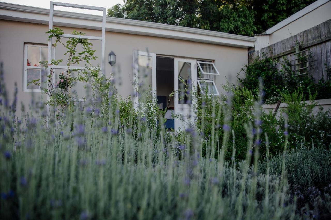 Bed and Breakfast Cornerstone Manor Grahamstown Exterior foto